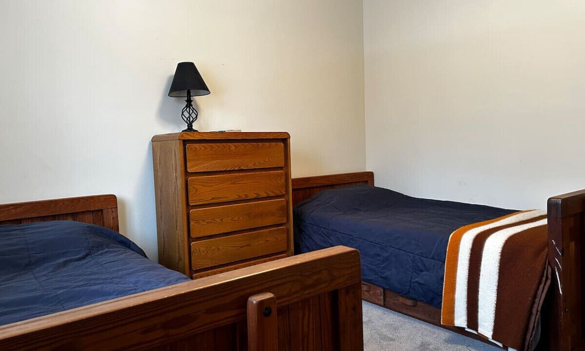 Photo of Bedroom in Alpine Lake