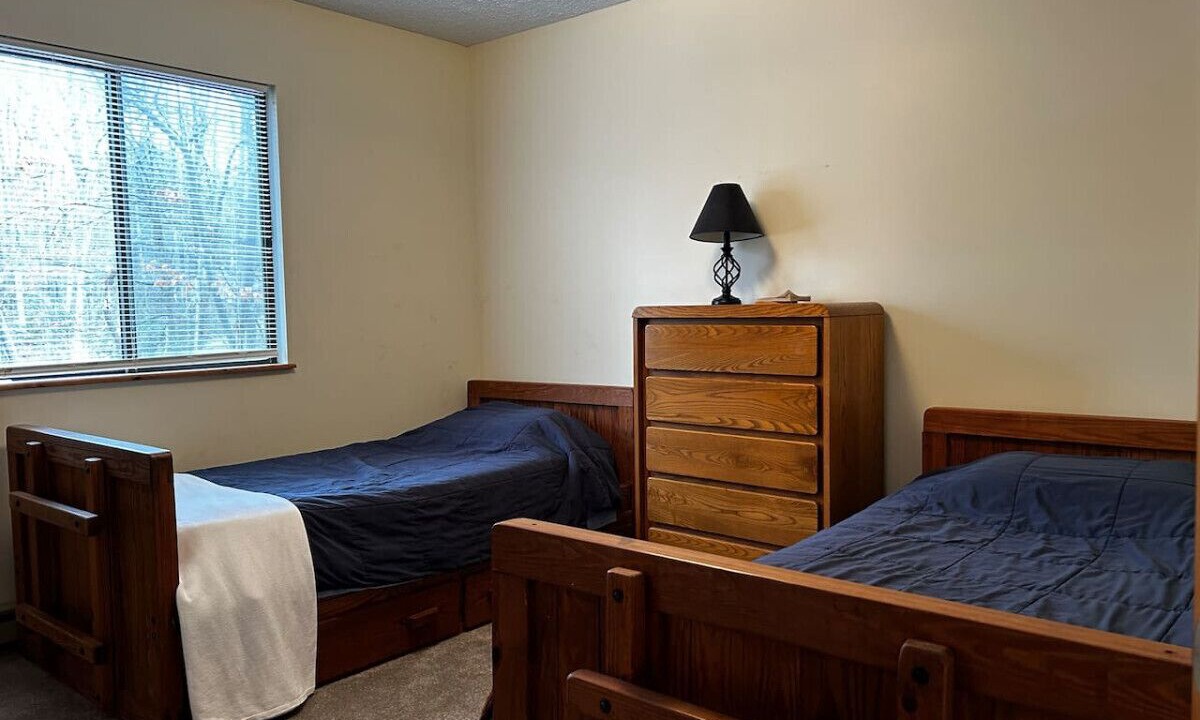 Photo of Bedroom in Alpine Lake