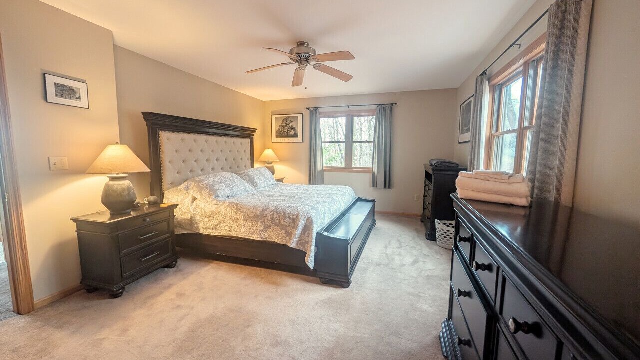 Photo of Bedroom in Alpine Lake