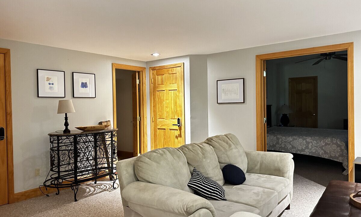 Photo of Livingroom in Alpine Lake