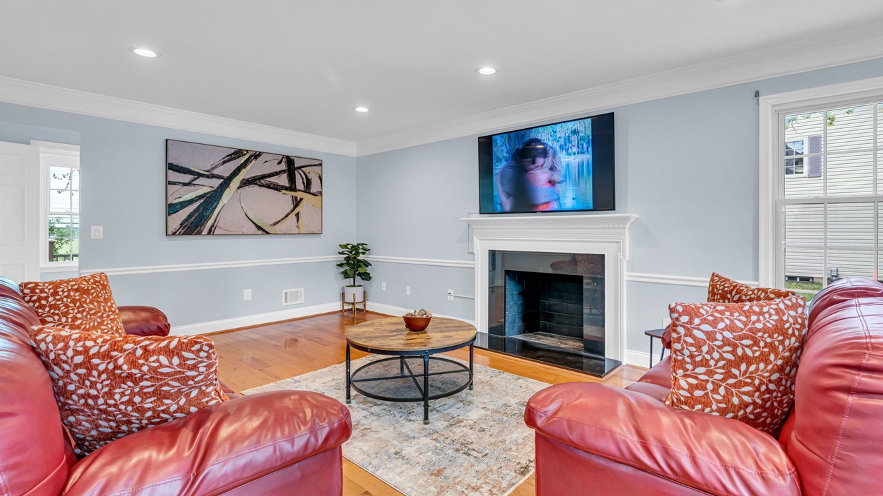 Photo of Livingroom in Oak Hill