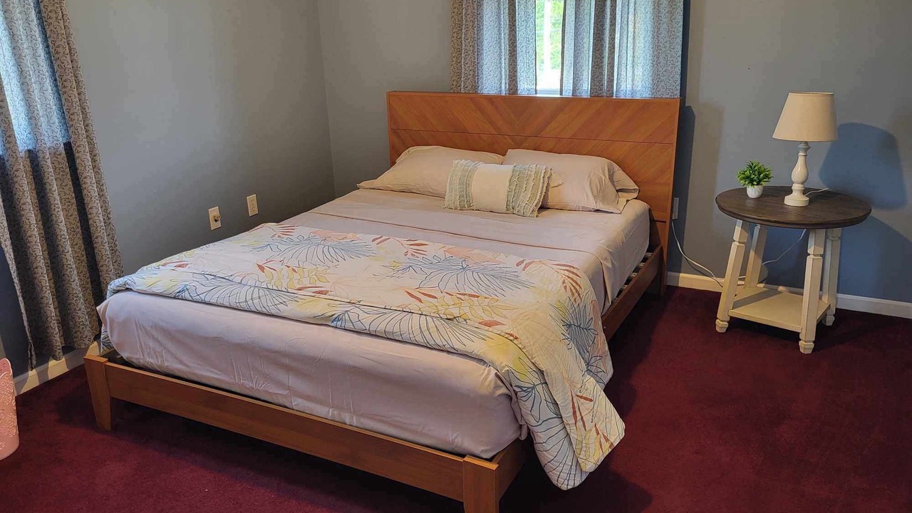 Photo of Bedroom in Sassamansville