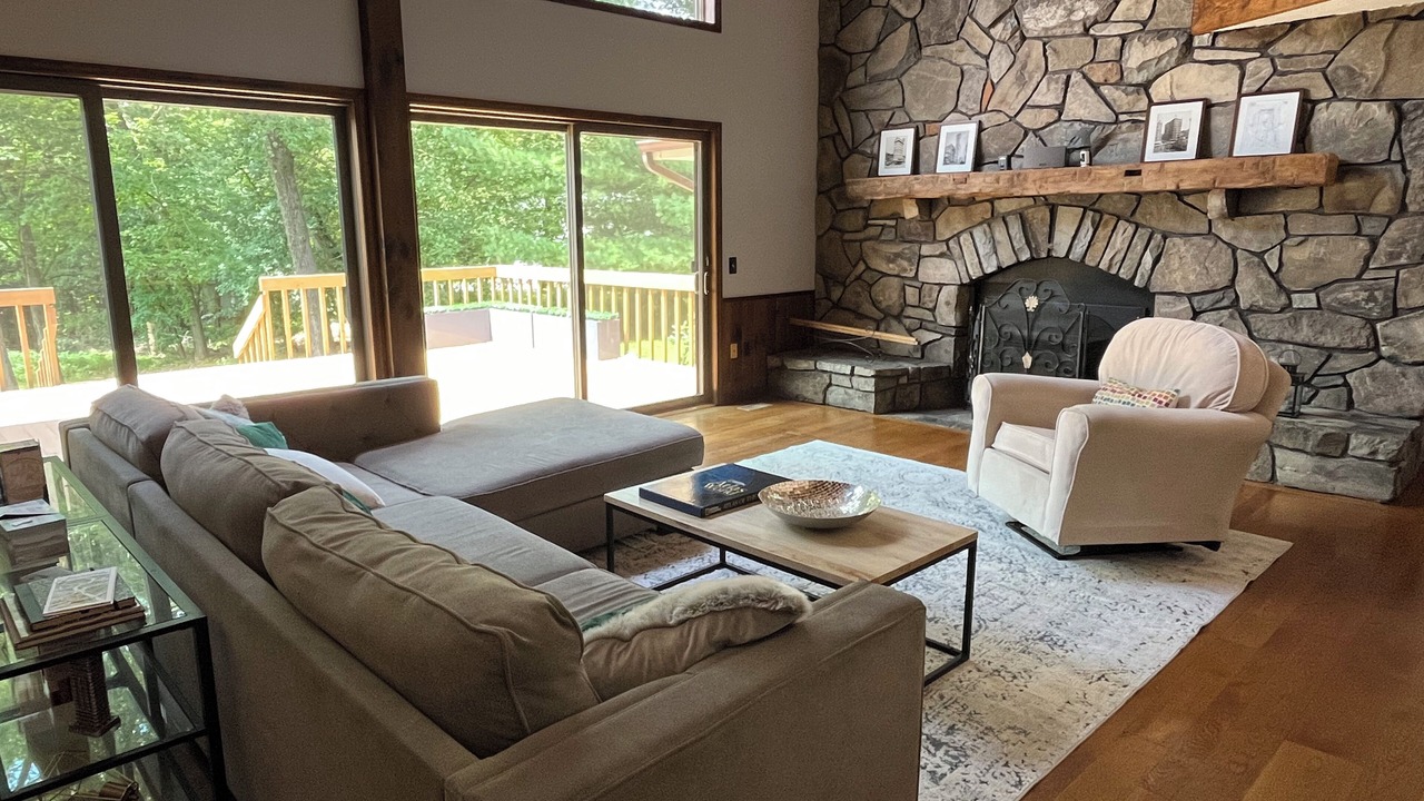 Photo of Livingroom in Hopewell Junction