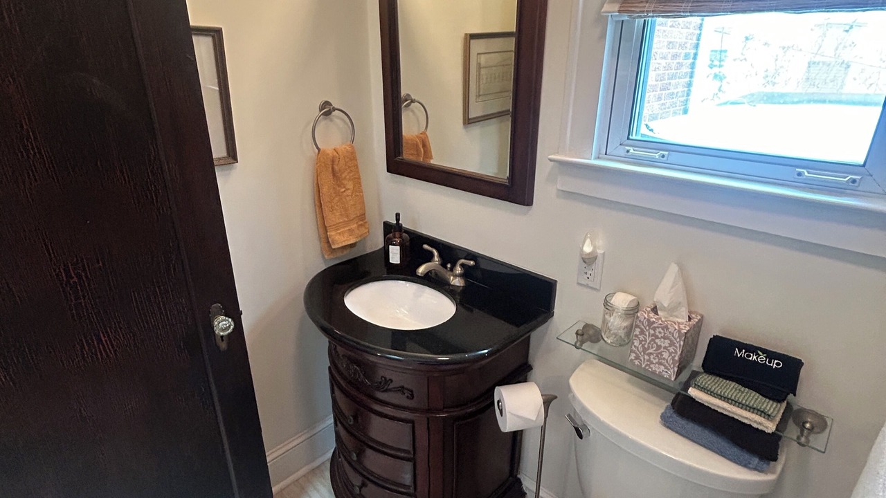 Photo of Bathroom in Middle Hope