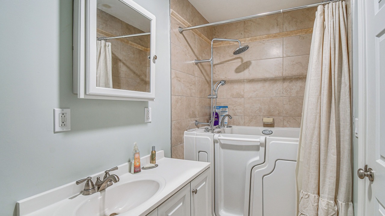 Photo of Bathroom in Burdett