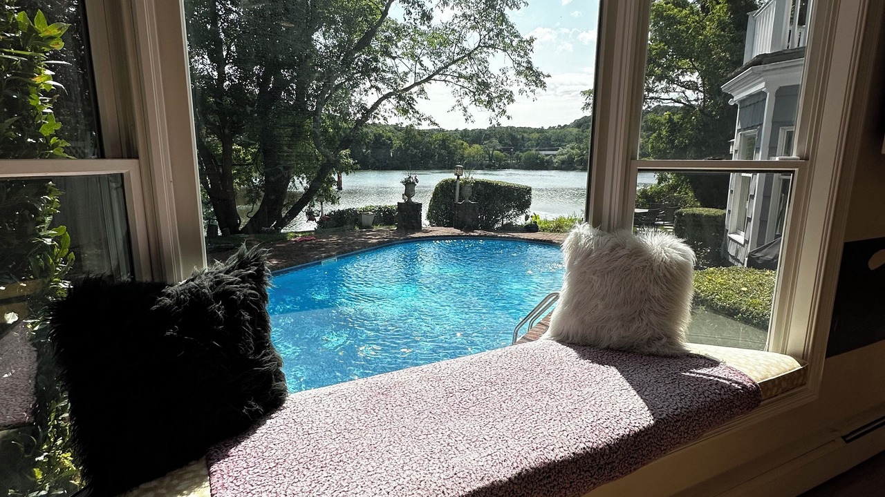 Photo of Outdoor in Centerport