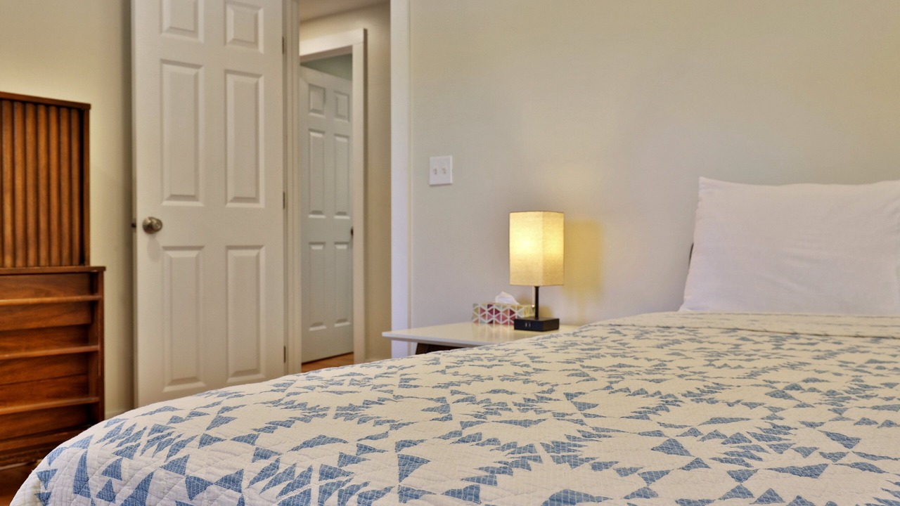 Photo of Bedroom in Hydeville