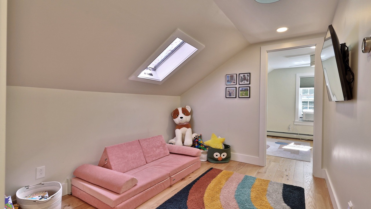 Photo of Livingroom in Hydeville