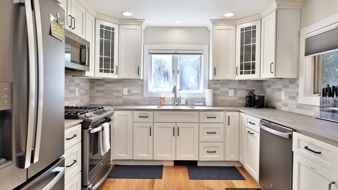 Photo of Kitchen in Hydeville