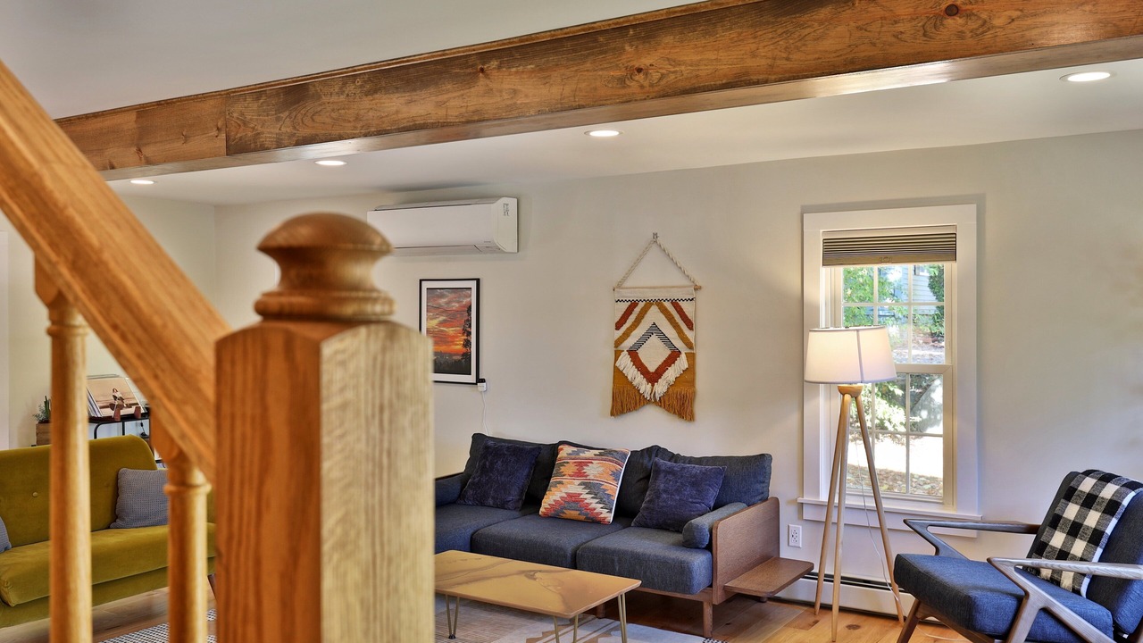 Photo of Livingroom in Hydeville