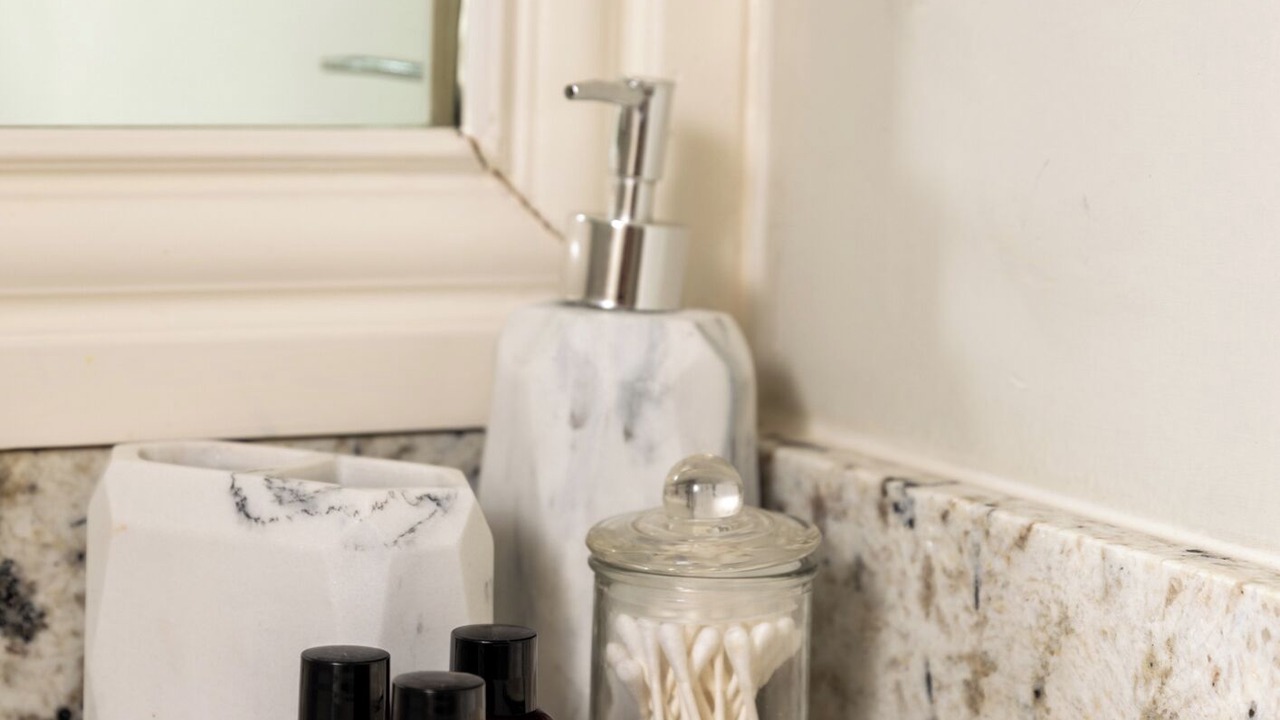 Photo of Bathroom in Clodine
