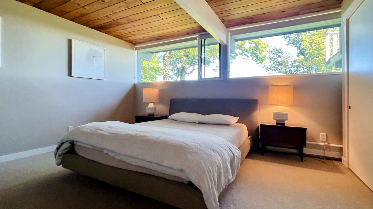 Photo of Bedroom in Weston