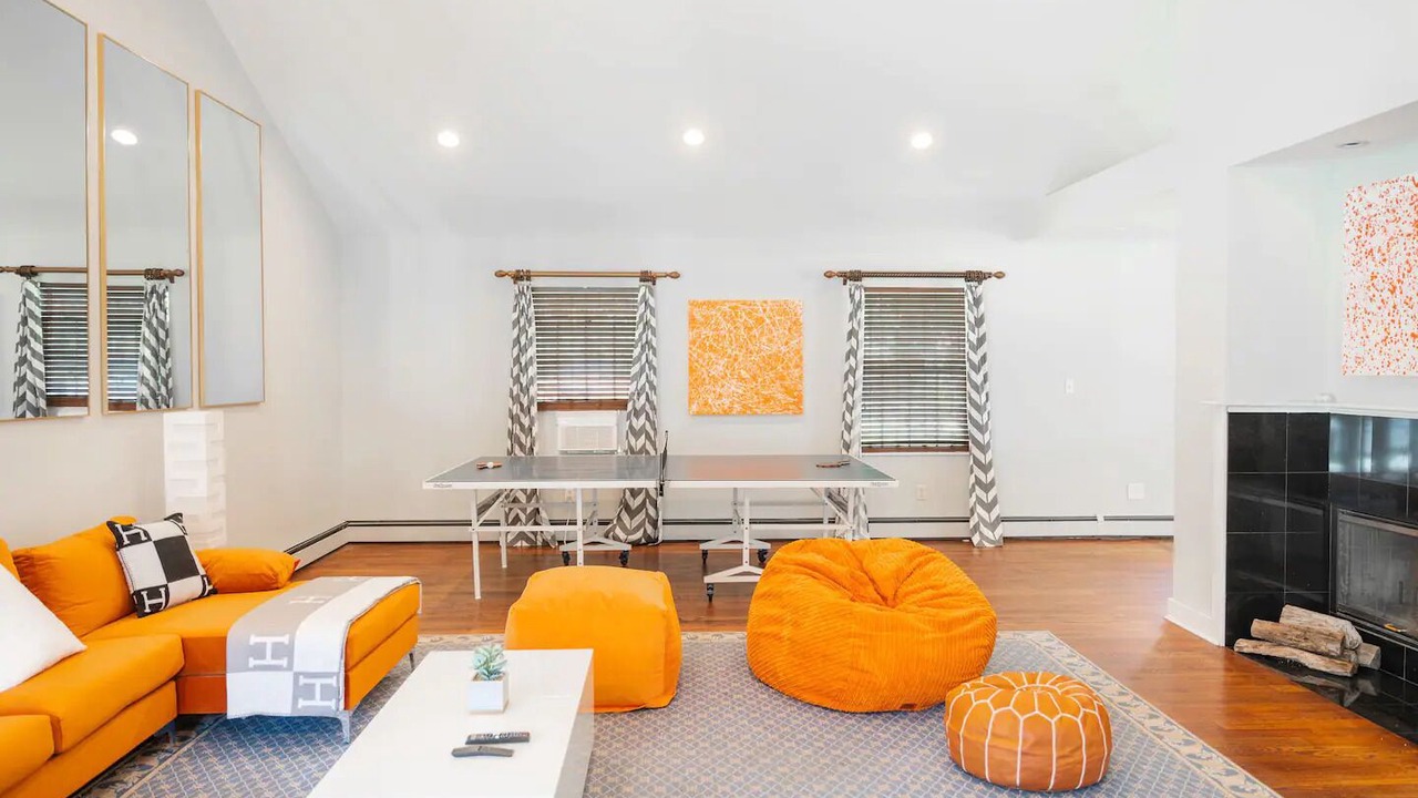 Photo of Livingroom in Westhampton Beach