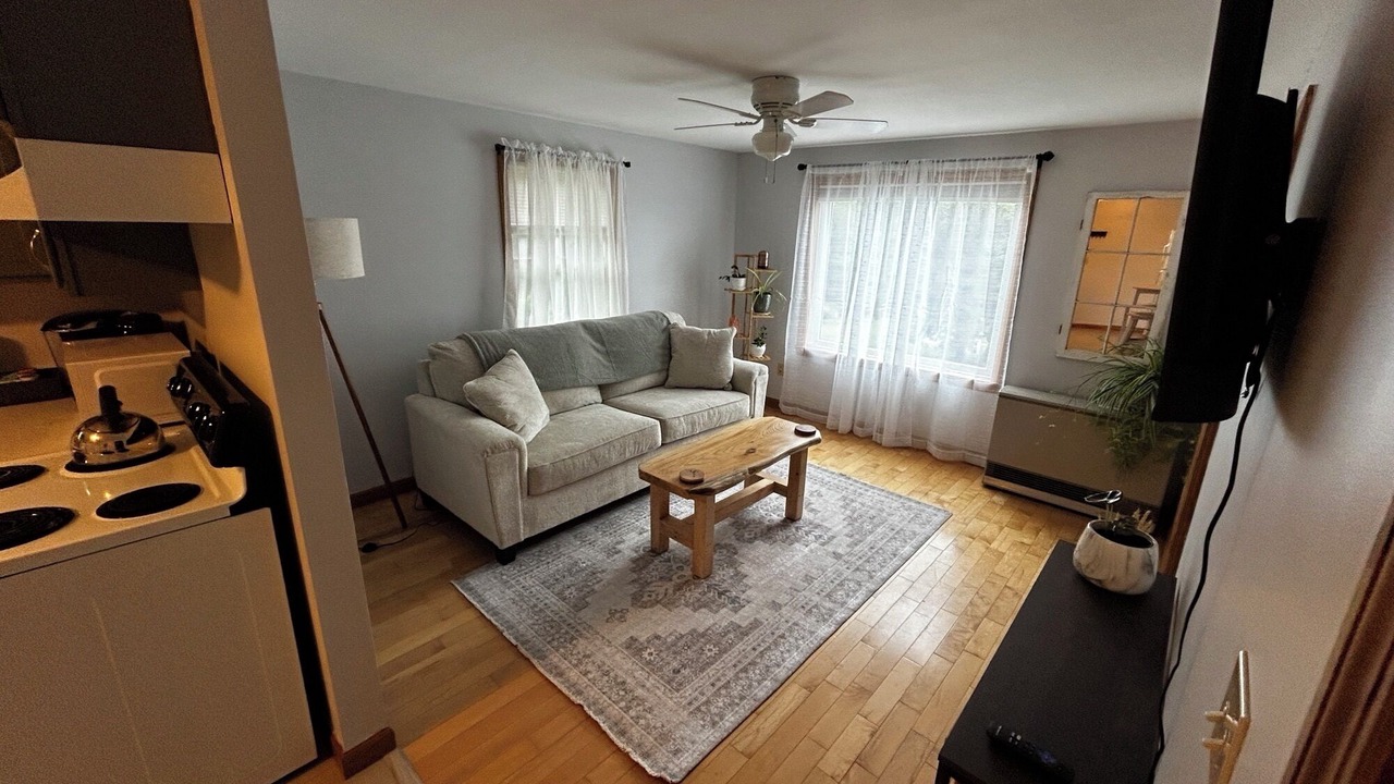 Photo of Livingroom in Clarendon