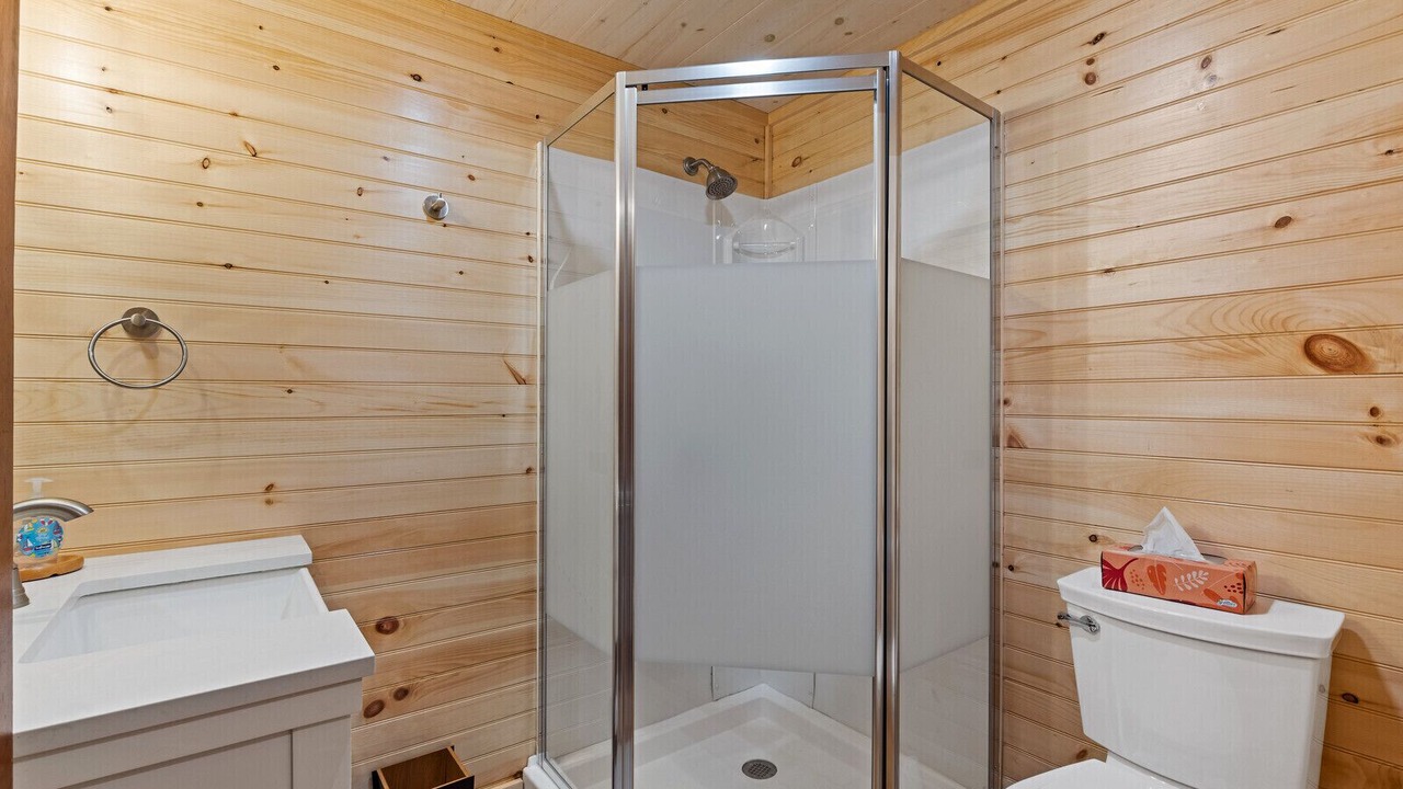 Photo of Bathroom in Belgrade Lakes