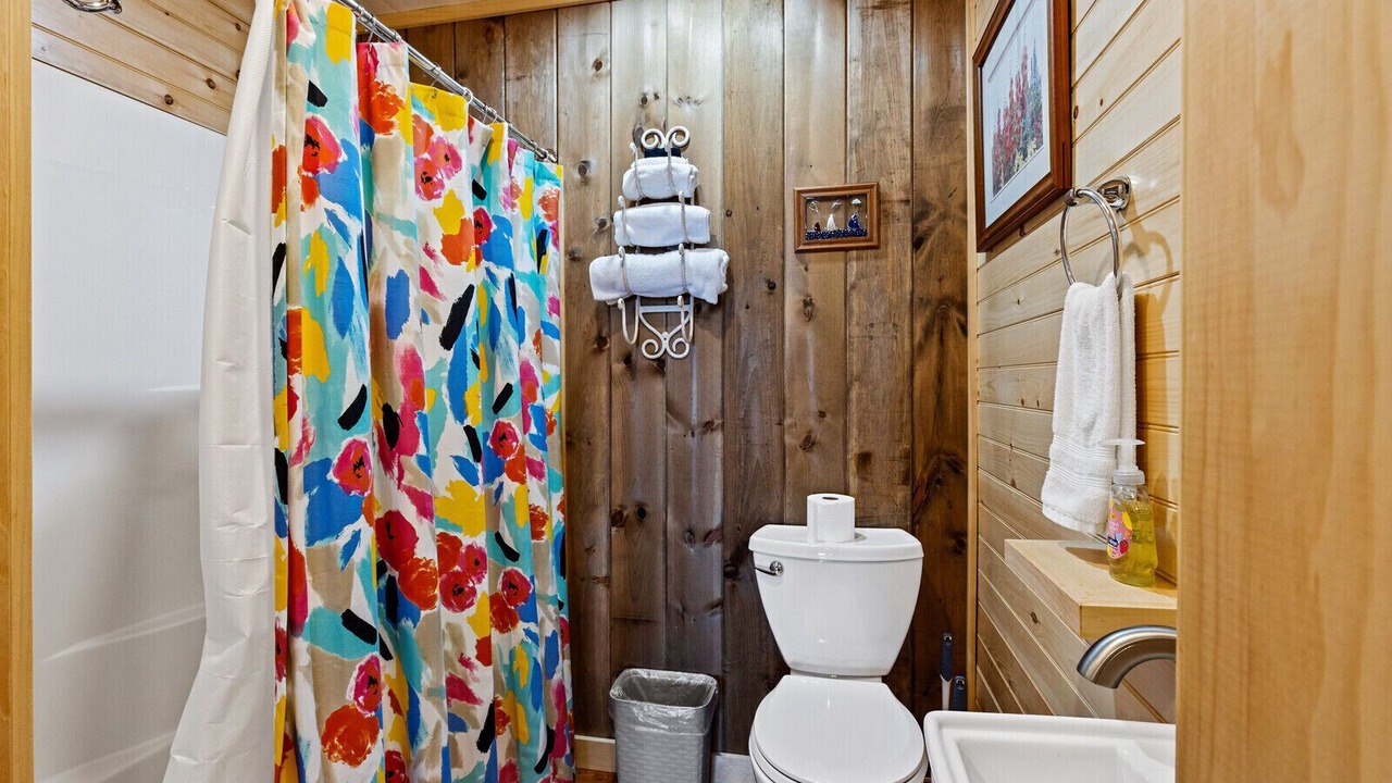 Photo of Bathroom in Belgrade Lakes