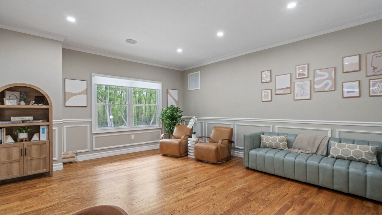 Photo of Bedroom in Bay Shore