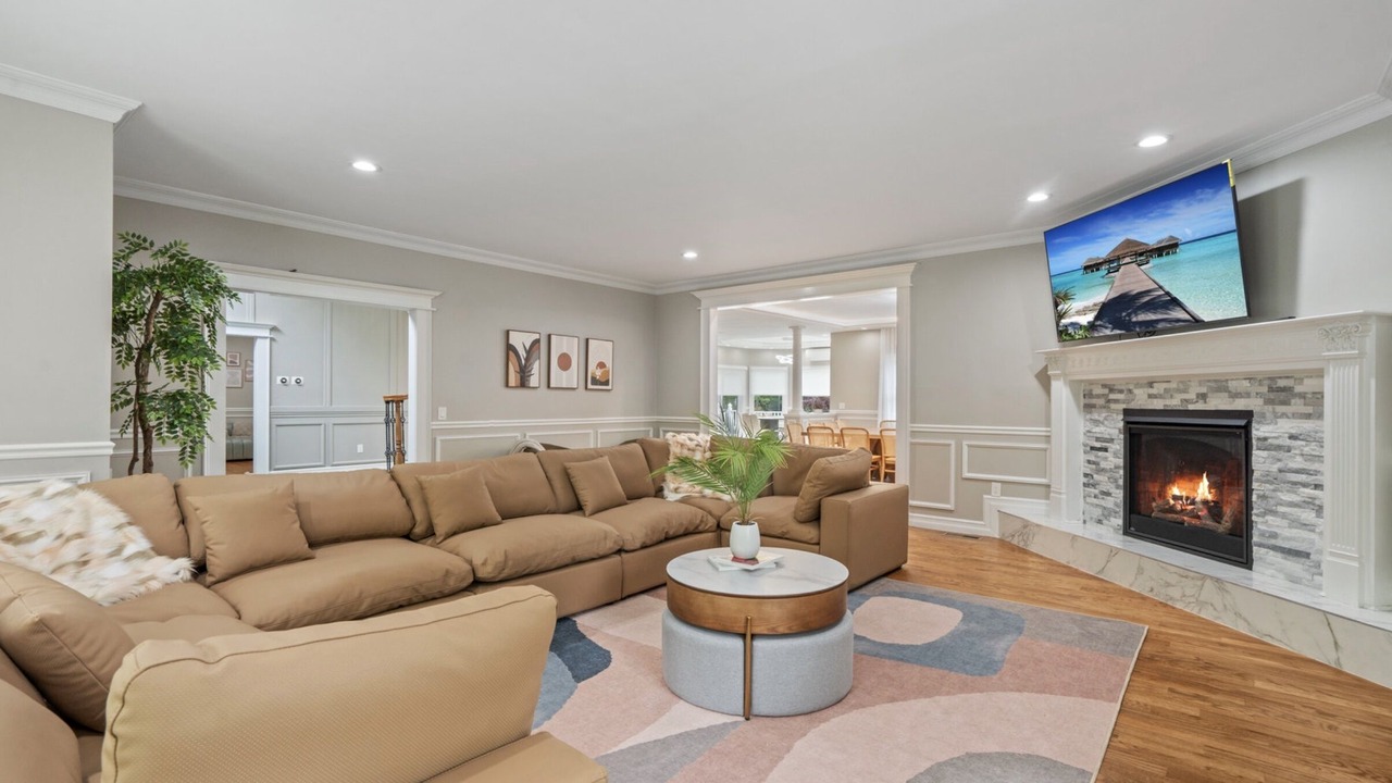 Photo of Livingroom in Bay Shore