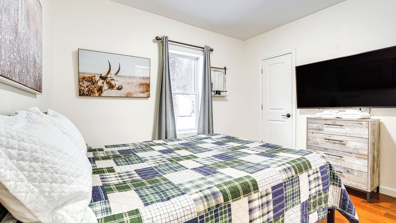 Photo of Bedroom in Proctor