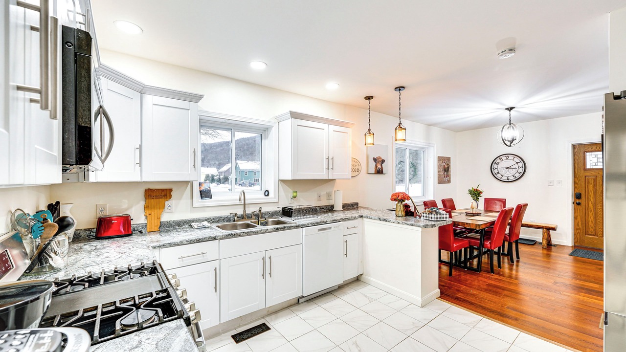 Photo of Kitchen in Proctor
