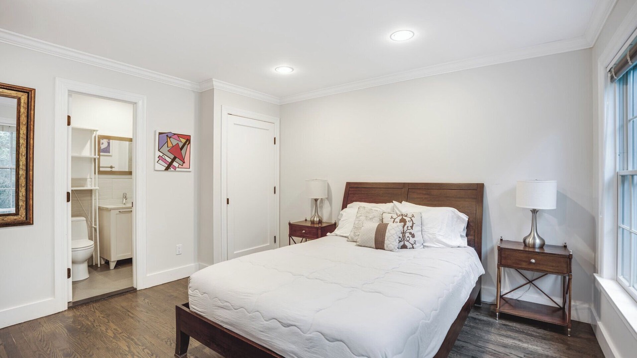 Photo of Bedroom in Noyack