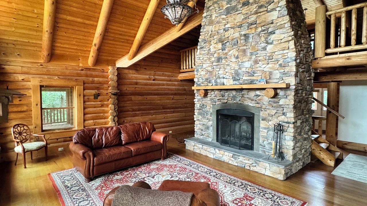 Photo of Livingroom in Moriah Center