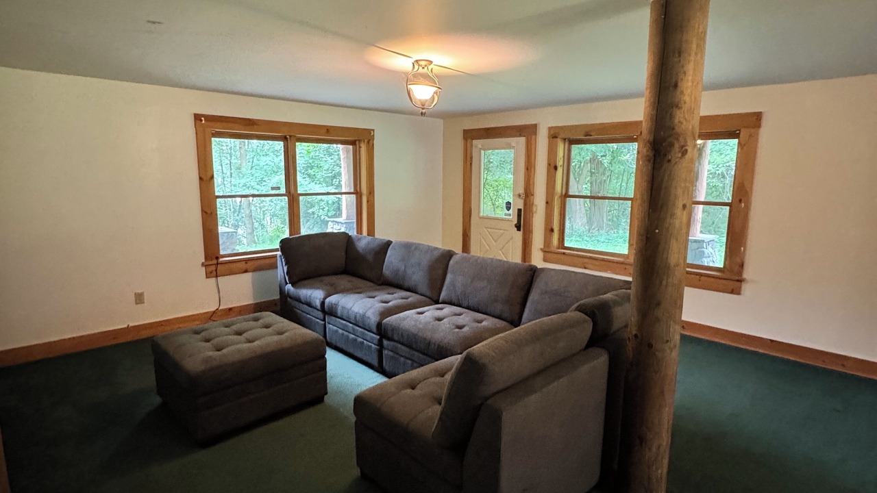 Photo of Livingroom in Moriah Center