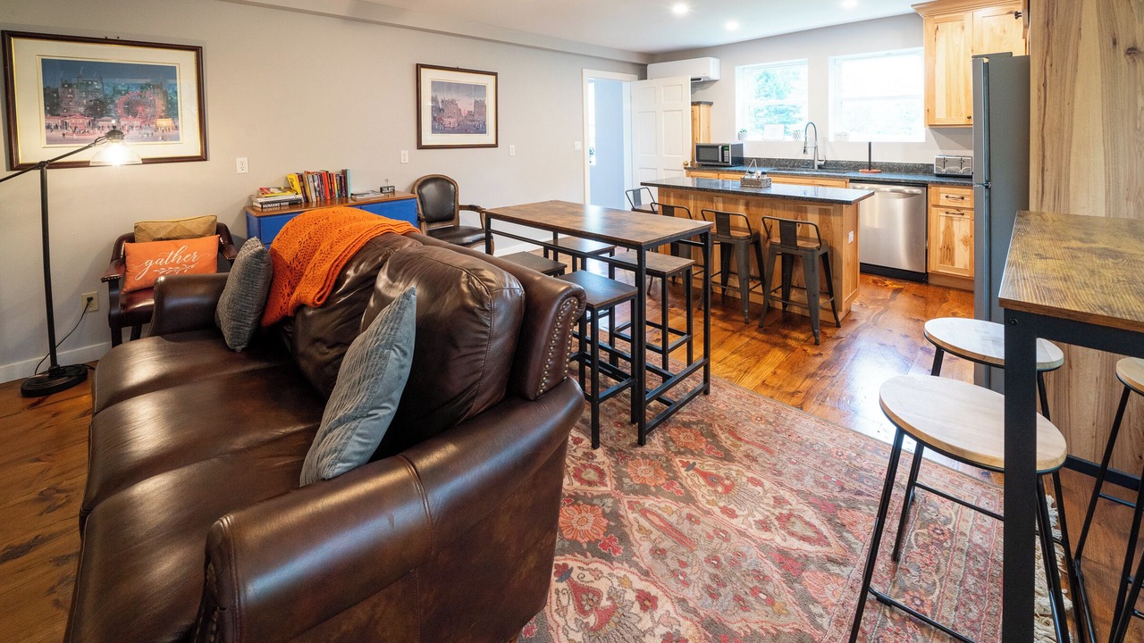 Photo of Livingroom in Cooperstown