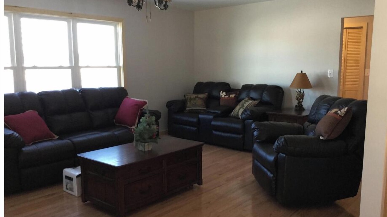 Photo of Livingroom in Glenfield