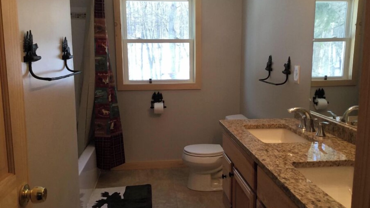 Photo of Bathroom in Glenfield