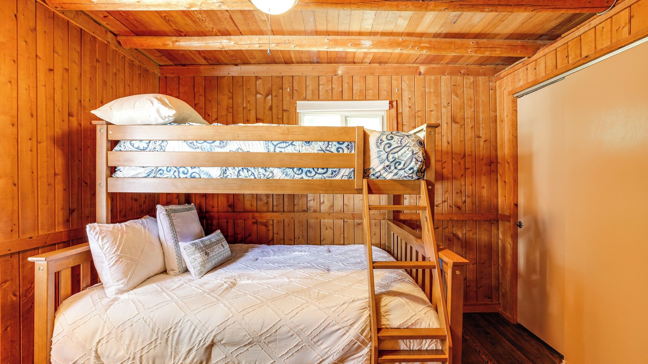 Photo of Bedroom in Chesapeake Ranch Estates-Drum Point