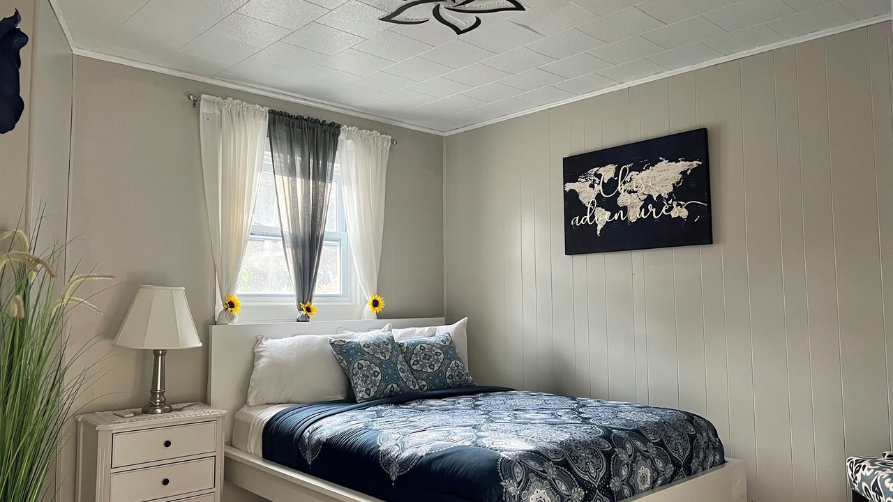 Photo of Bedroom in Lackawanna