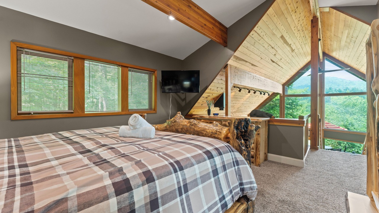 Photo of Bedroom in Lake George