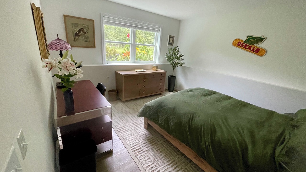 Photo of Bedroom in Gardiner