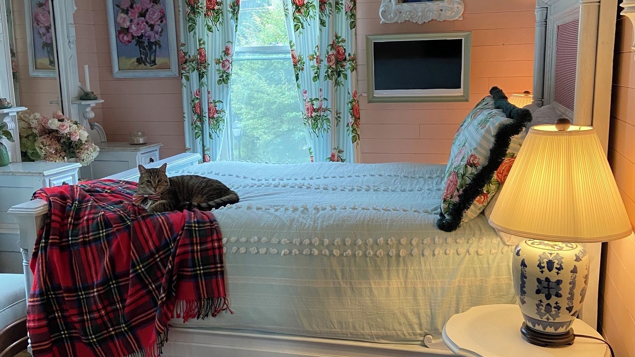 Photo of Bedroom in Lewisburg