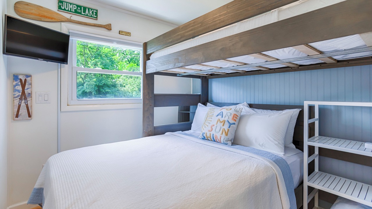 Photo of Bedroom in Town of Richmond
