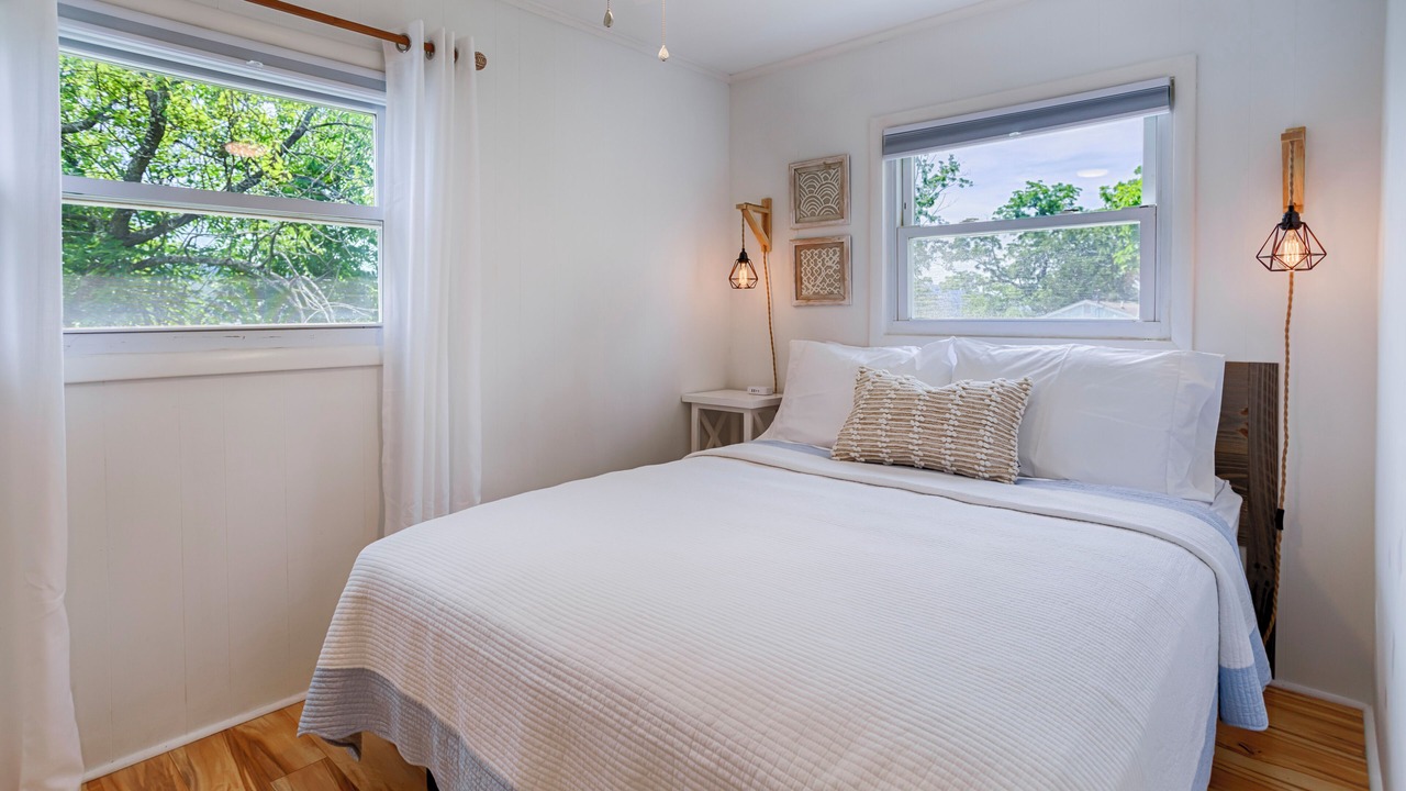 Photo of Bedroom in Town of Richmond