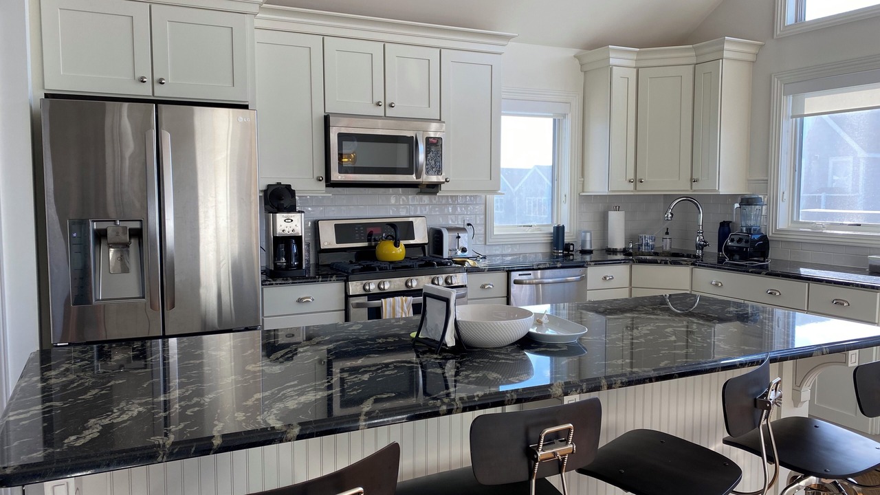 Photo of Kitchen in Alden Manor