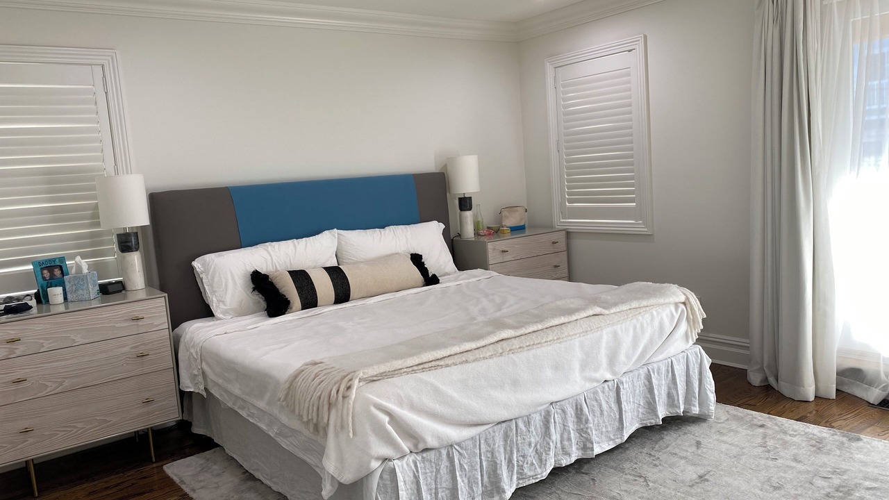 Photo of Bedroom in Alden Manor