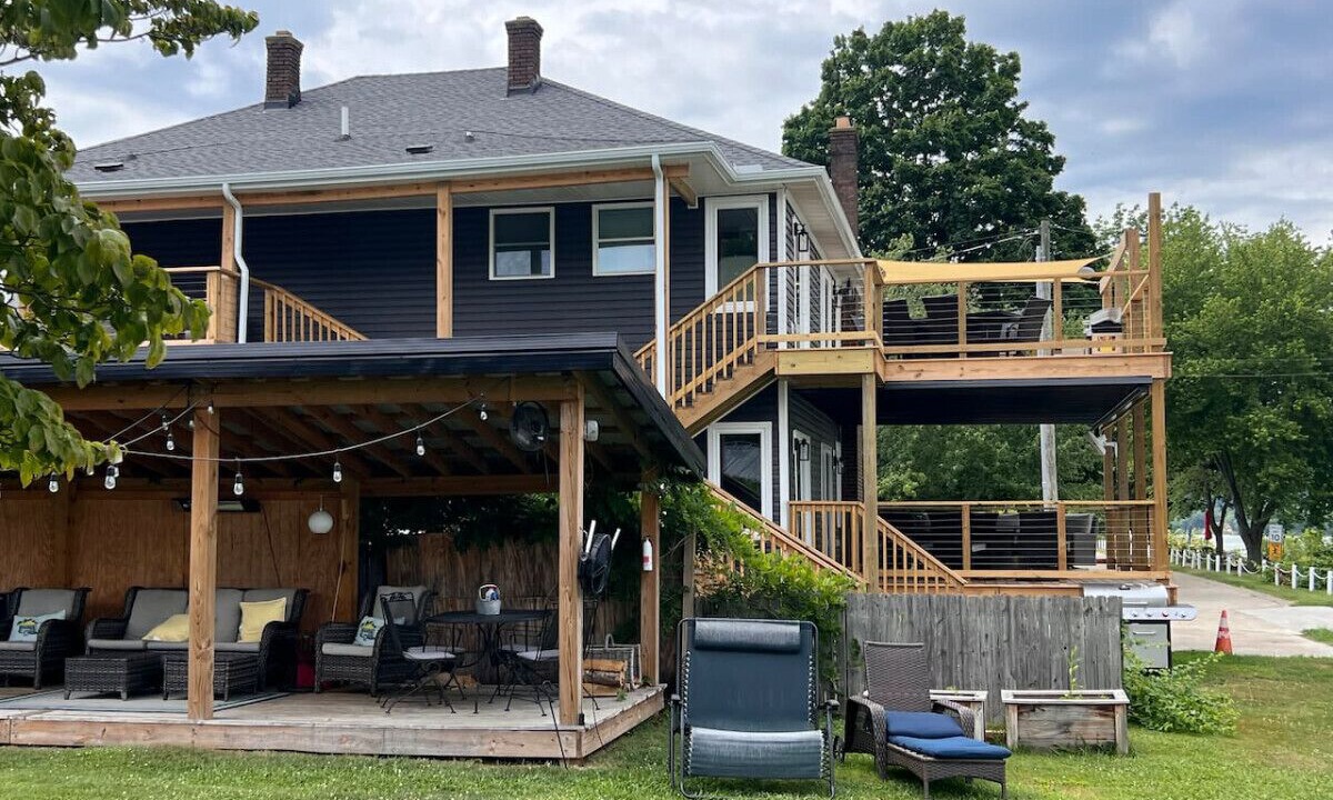 Photo of Outdoor in Russell