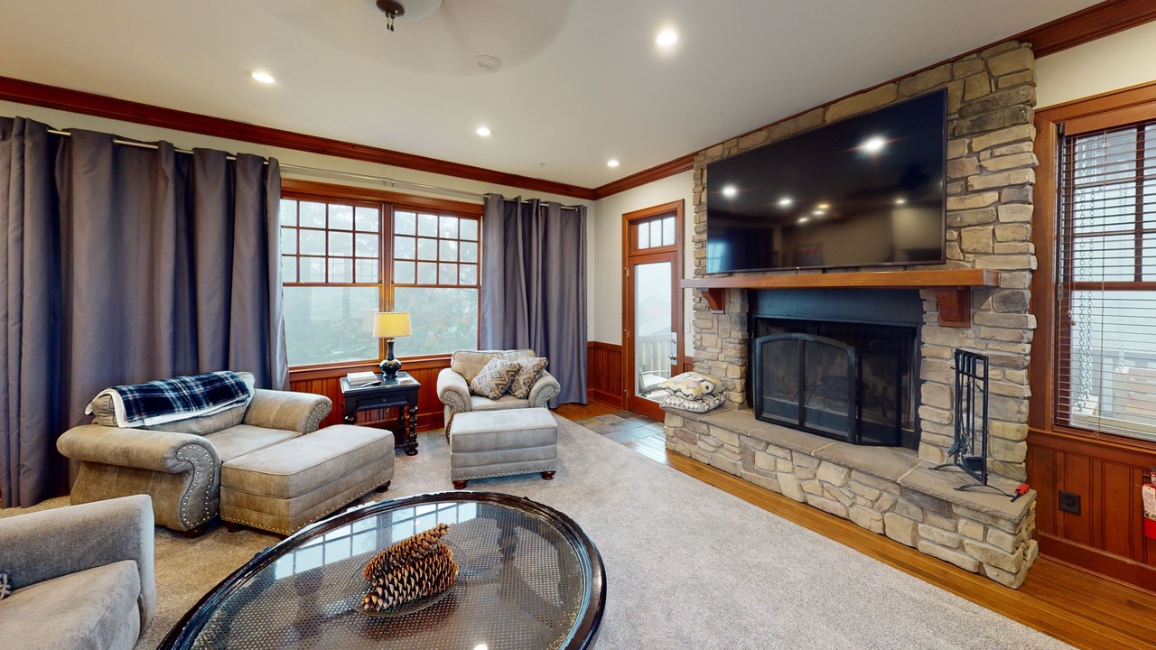 Photo of Livingroom in Snowshoe