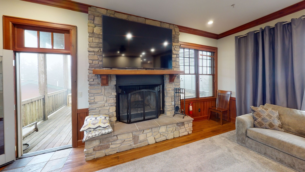 Photo of Livingroom in Snowshoe