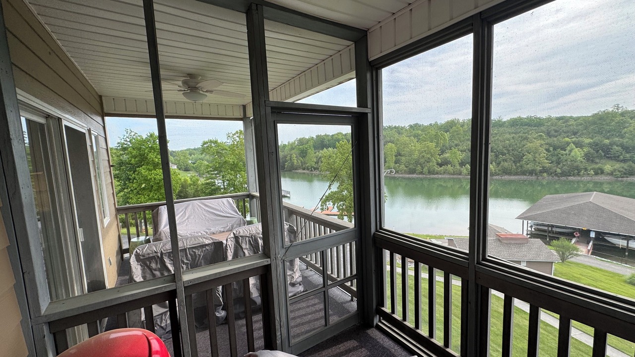 Photo of Outdoor in Smith Mountain Lake