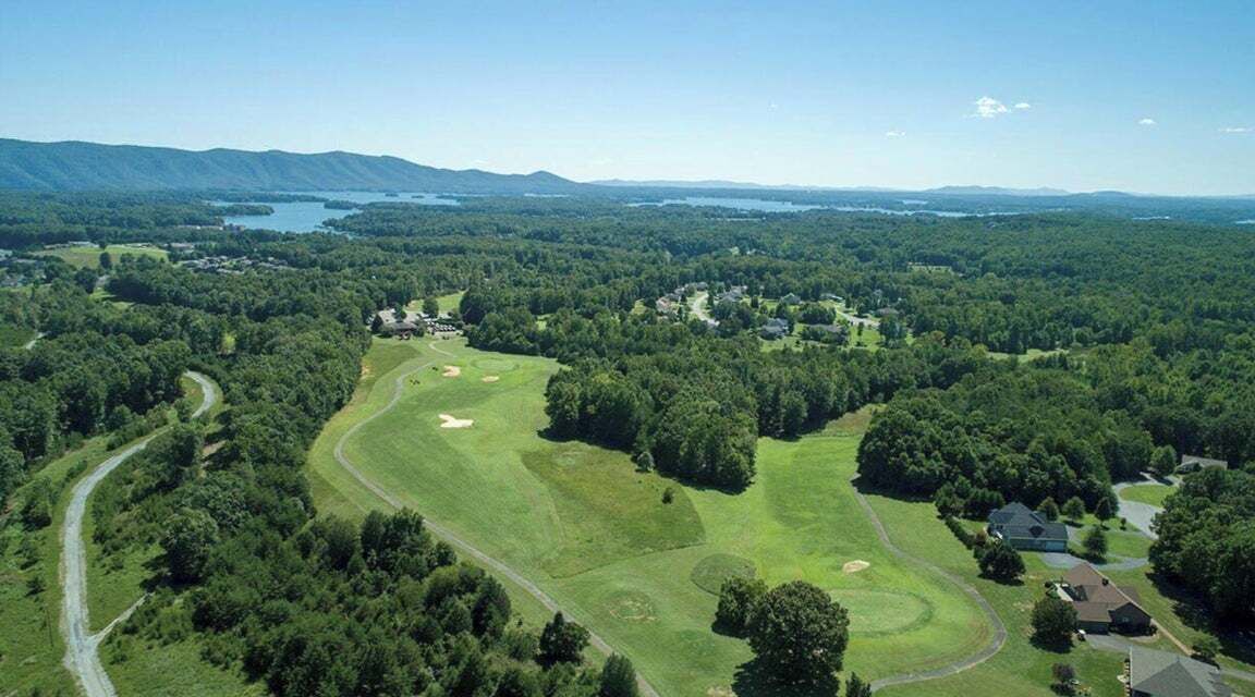 Photo of Others in Smith Mountain Lake