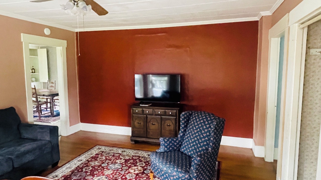 Photo of Livingroom in Colebrook