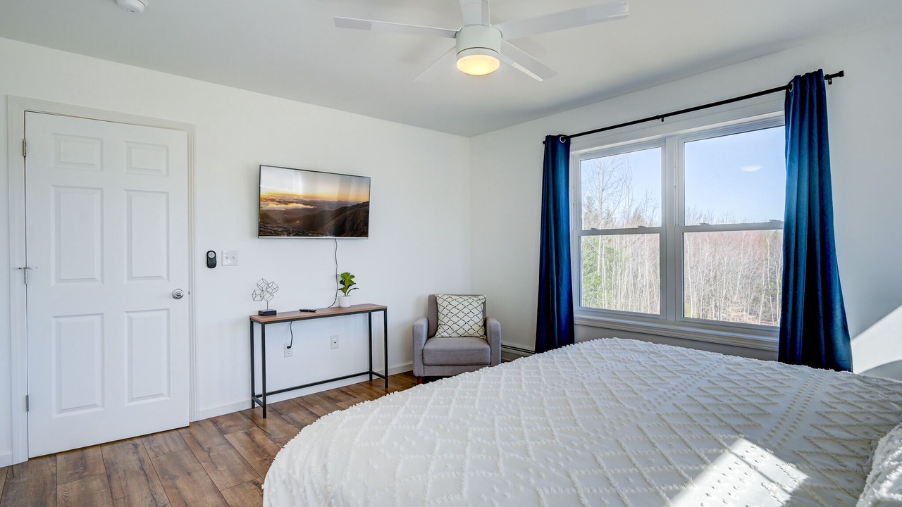 Photo of Bedroom in Center Conway