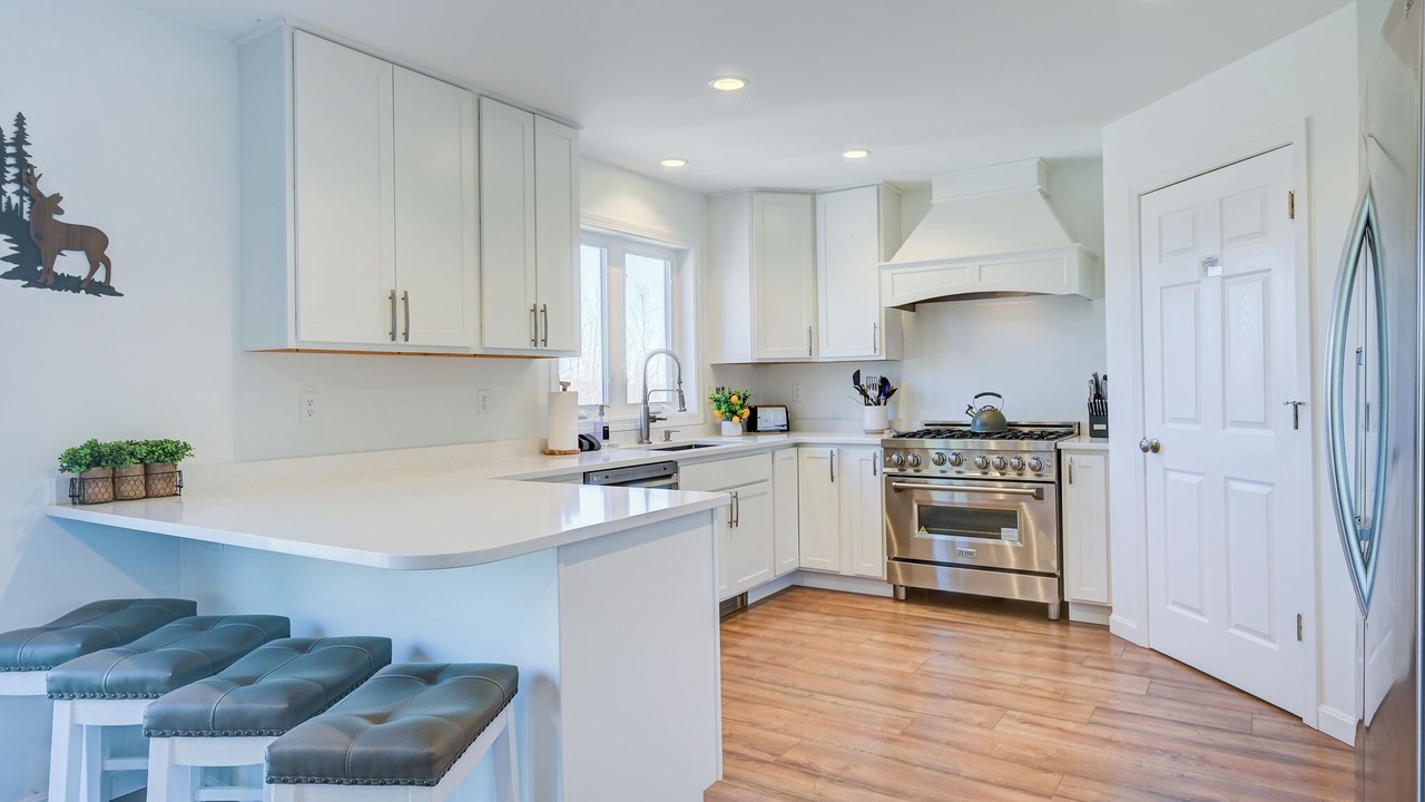 Photo of Kitchen in Center Conway