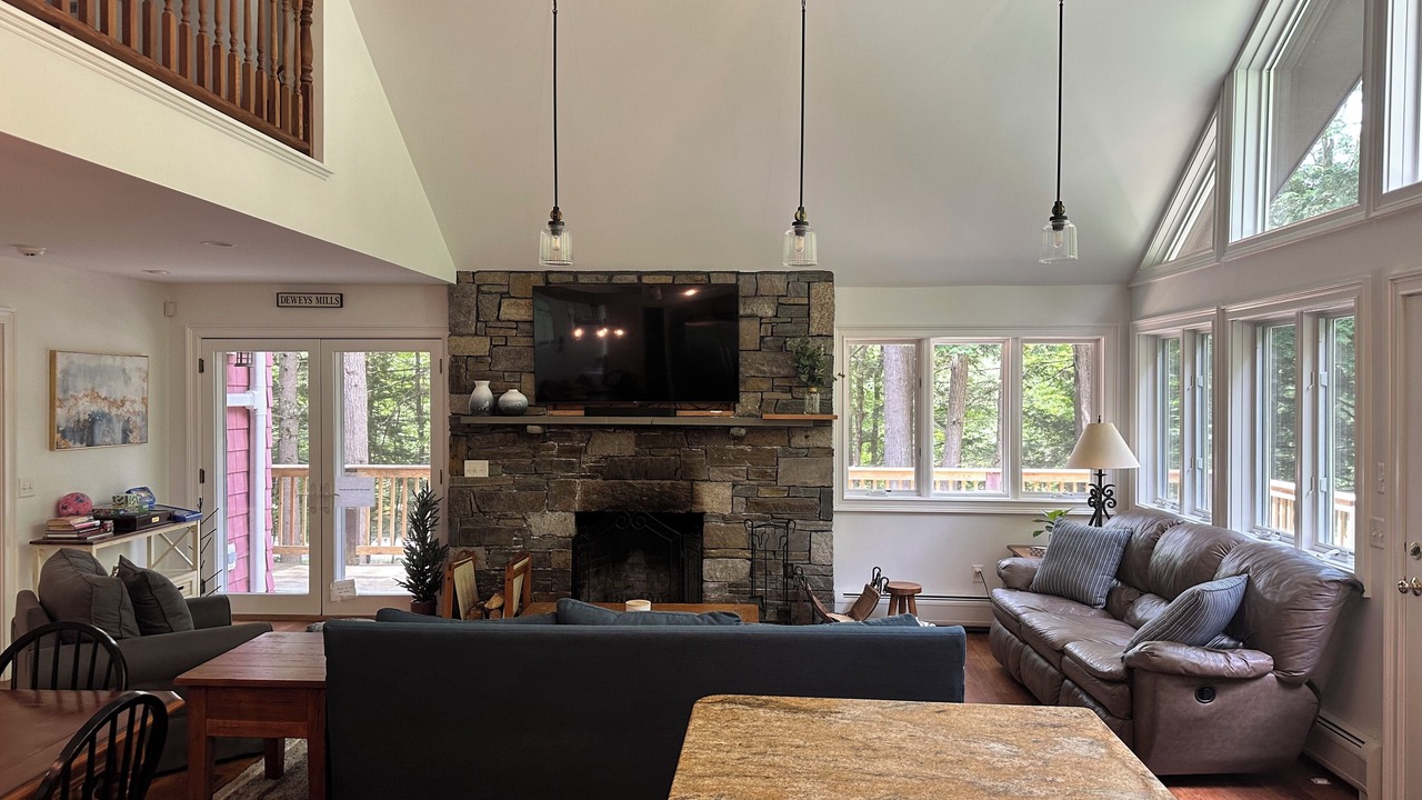 Photo of Livingroom in West Hartford
