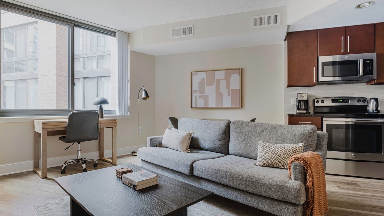 Photo of Livingroom in Mount Vernon Triangle