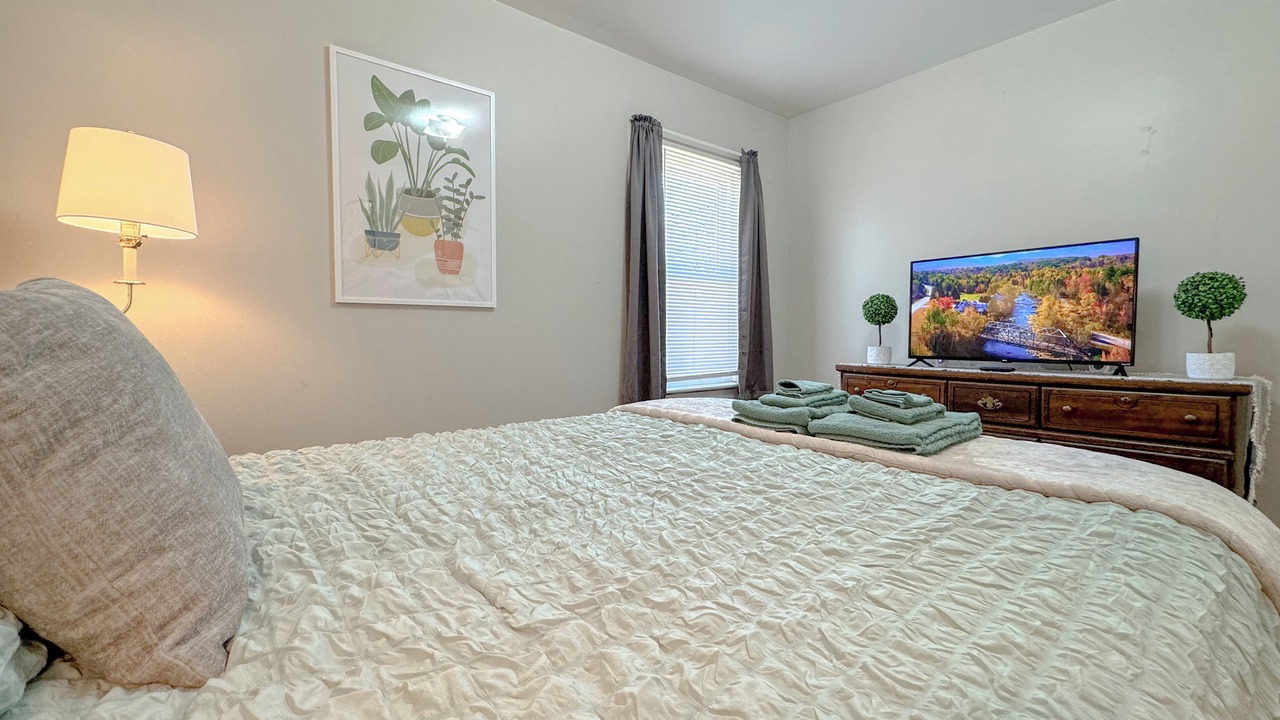 Photo of Bedroom in Hudson